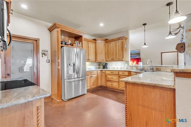 329 Sunrise Hills, Lampasas, TX 76550