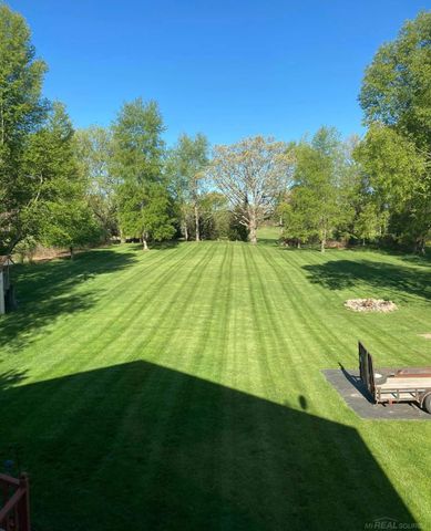 70353 Fisher Road, Romeo, MI 48065