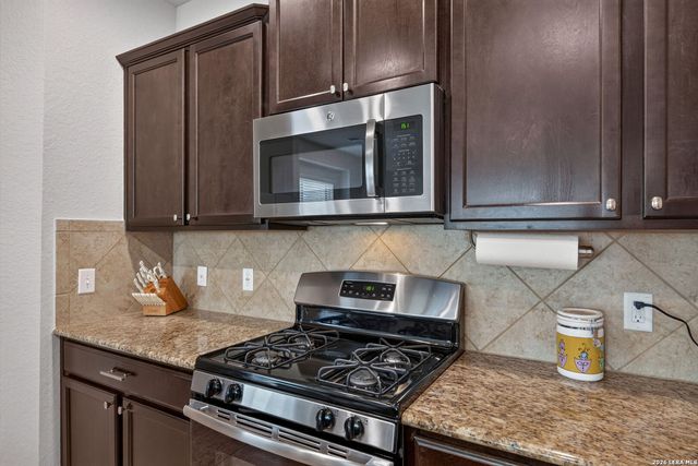 6051 Akin Song, San Antonio, TX 78261