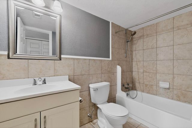 1010 California Trail, Grand Prairie, TX 75052