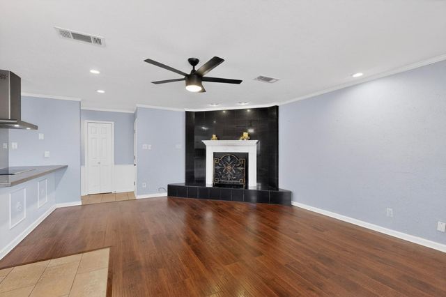 1010 California Trail, Grand Prairie, TX 75052