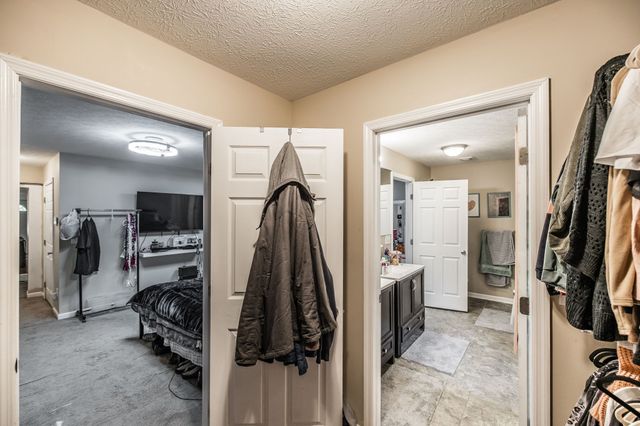 590 Leath Chapel Rd, Bethpage, TN 37022
