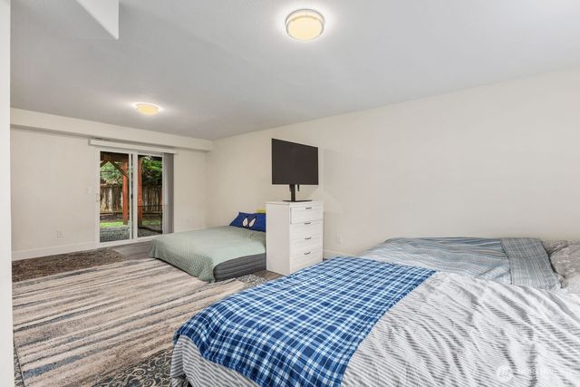 21659 SE 239th Place, Maple Valley, WA 98038