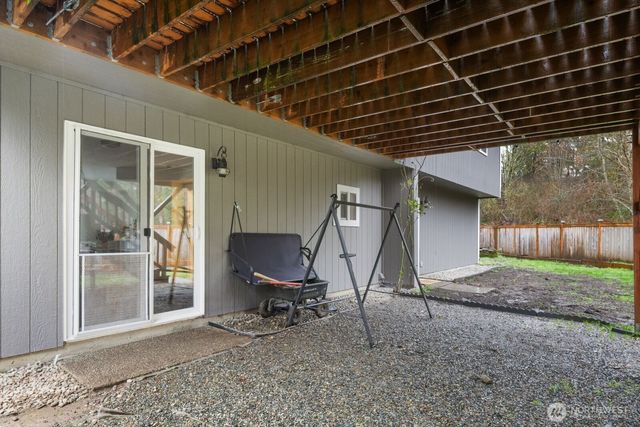 21659 SE 239th Place, Maple Valley, WA 98038