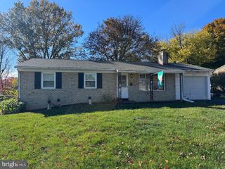 10810 ROSEWOOD DR, Hagerstown, MD 21740