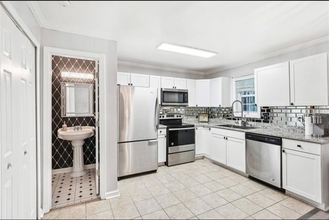 204 Summer Place, Norcross, GA 30071