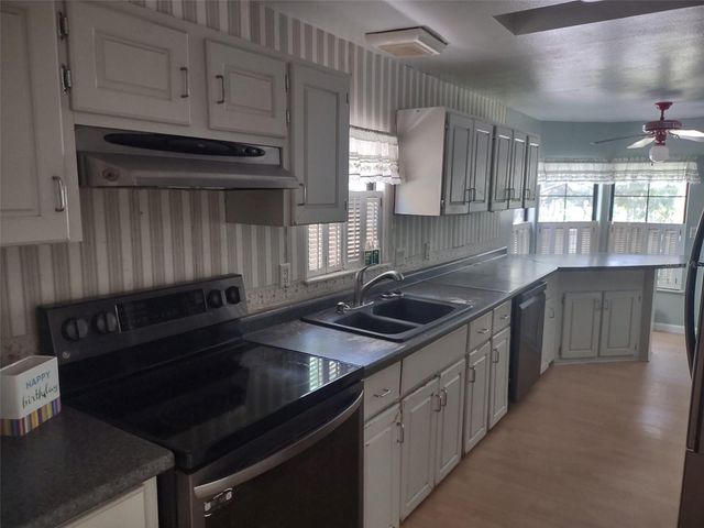 56508 BLUE CREEK ROAD, Astor, FL 32102