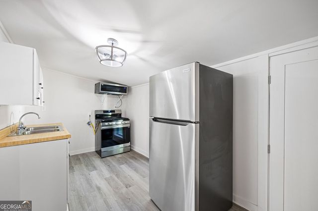 24 E Iron Belt Road, Cartersville, GA 30120