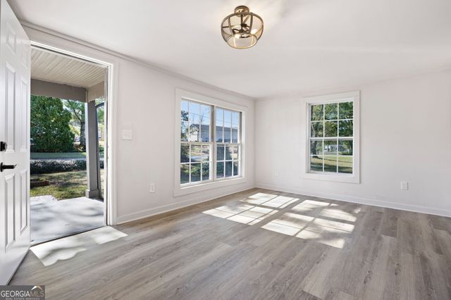 24 E Iron Belt Road, Cartersville, GA 30120