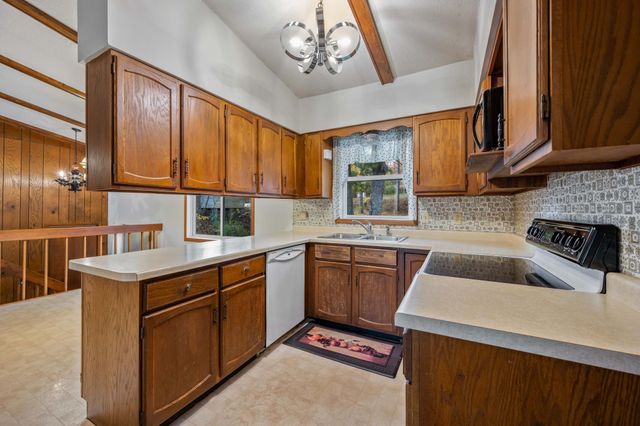 36698 Pincherry Road, Cohasset, MN 55721