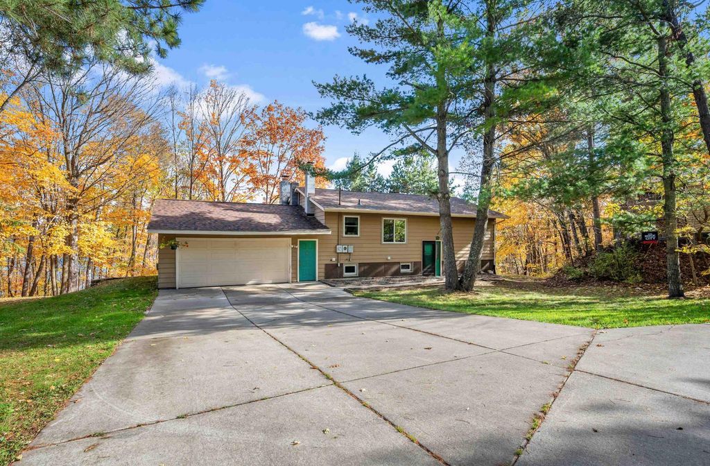 36698 Pincherry Road, Cohasset, MN 55721