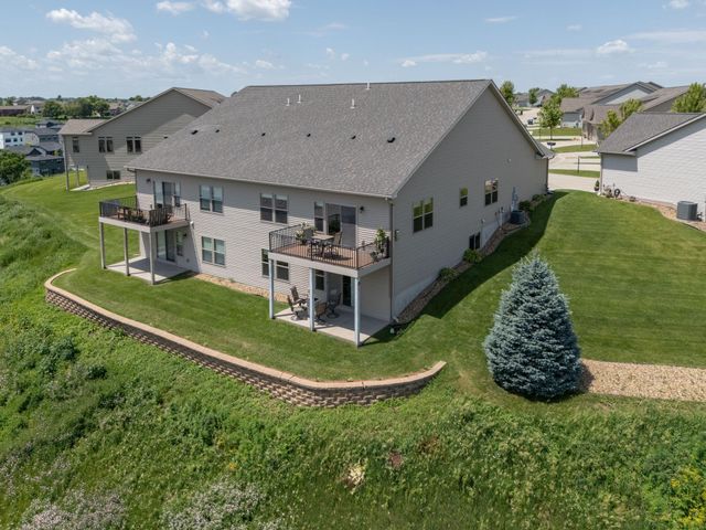 2315 Superior Lane NW, Rochester, MN 55901