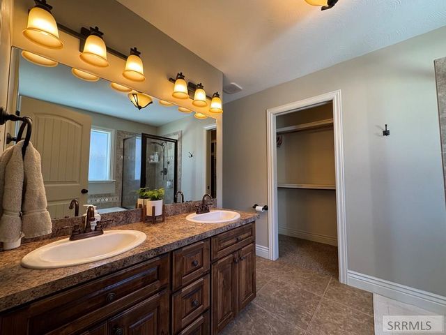 586 Bainbridge Lane, Idaho Falls, ID 83404