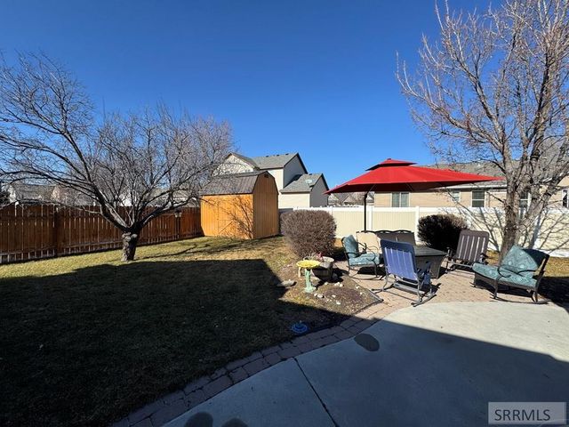 586 Bainbridge Lane, Idaho Falls, ID 83404