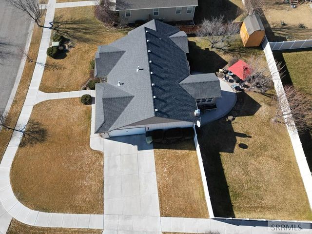 586 Bainbridge Lane, Idaho Falls, ID 83404