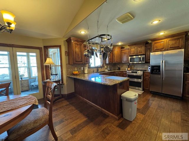 586 Bainbridge Lane, Idaho Falls, ID 83404