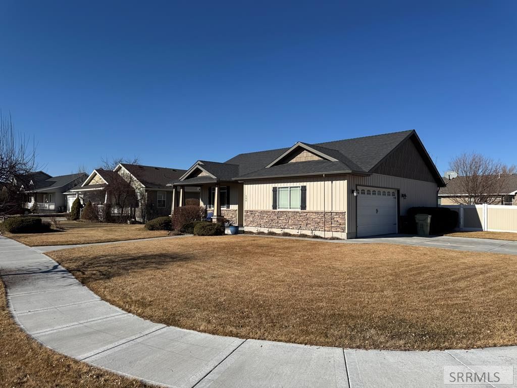 Image 1 of property listing at 586 Bainbridge Lane, Idaho Falls, ID 83404