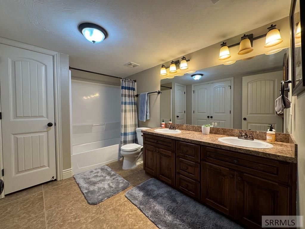 Image 18 of property listing at 586 Bainbridge Lane, Idaho Falls, ID 83404