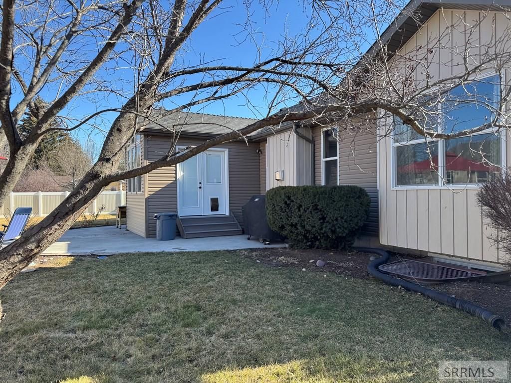 Image 23 of property listing at 586 Bainbridge Lane, Idaho Falls, ID 83404
