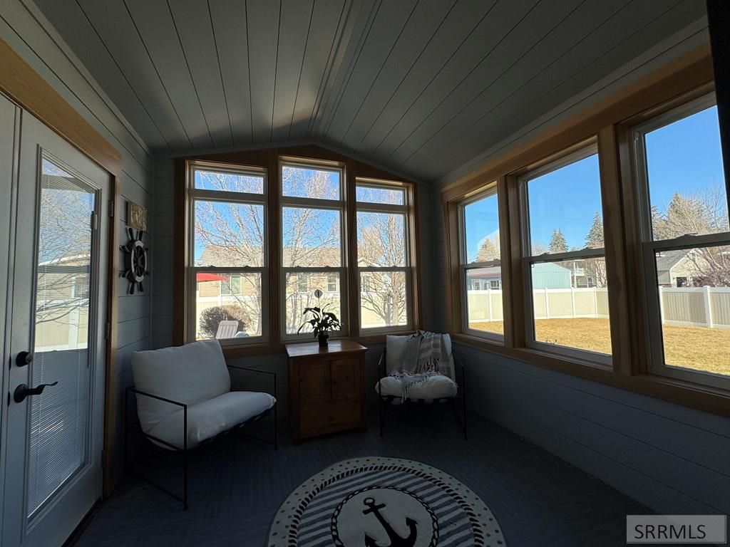 Image 9 of property listing at 586 Bainbridge Lane, Idaho Falls, ID 83404