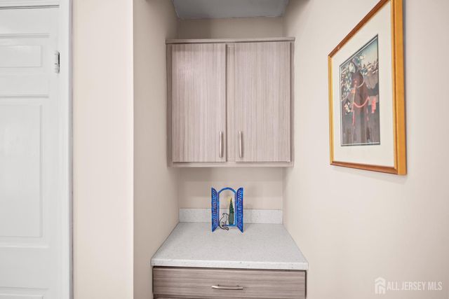 9 Williamson Court, East Windsor, NJ 08520