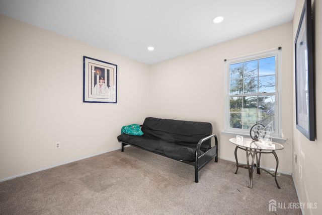 9 Williamson Court, East Windsor, NJ 08520