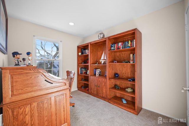 9 Williamson Court, East Windsor, NJ 08520