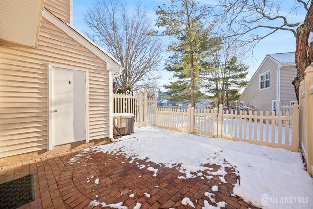 9 Williamson Court, East Windsor, NJ 08520