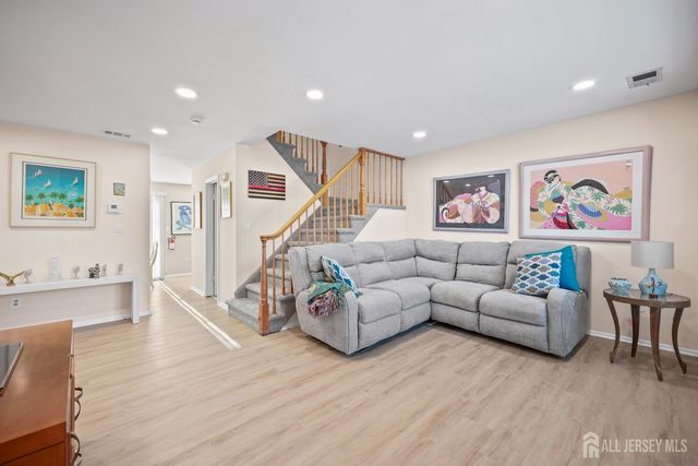 9 Williamson Court, East Windsor, NJ 08520