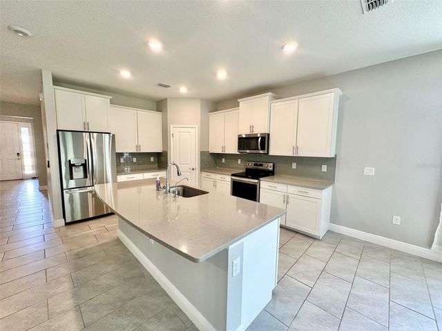 8316 PRAISE DRIVE, Tampa, FL 33625