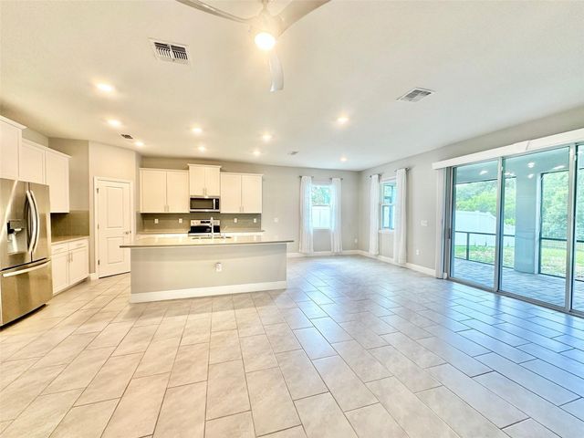 8316 PRAISE DRIVE, Tampa, FL 33625