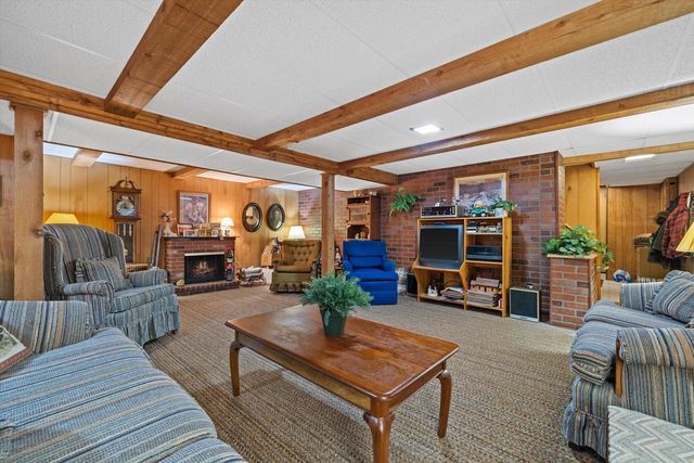3343 State Highway 31 ROAD, Racine, WI 53405