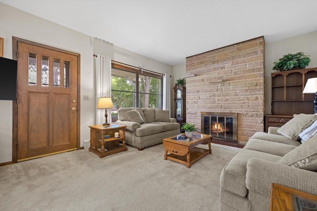 3343 State Highway 31 ROAD, Racine, WI 53405
