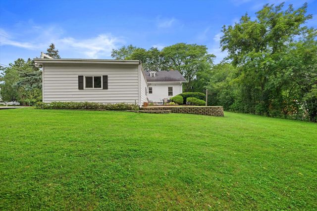 3343 State Highway 31 ROAD, Racine, WI 53405