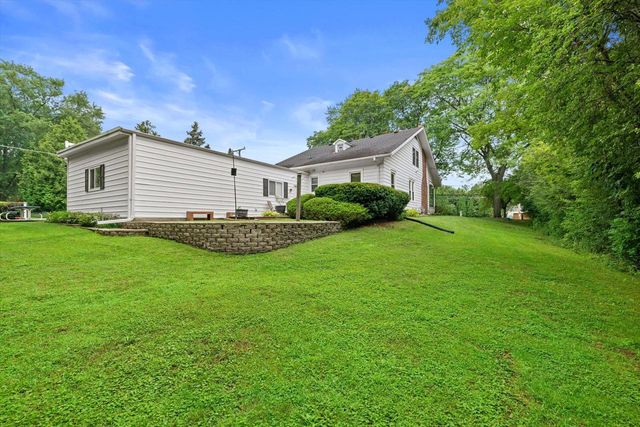 3343 State Highway 31 ROAD, Racine, WI 53405