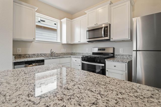 345 Fastboy Lane, Waller, TX 77484