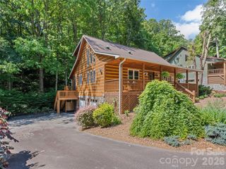 171 Cripple Creek Drive, Waynesville, NC 28785