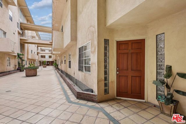 321 W Queen Street 11, Inglewood, CA 90301