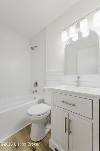 107 Sam Dr, Louisville, KY 40214