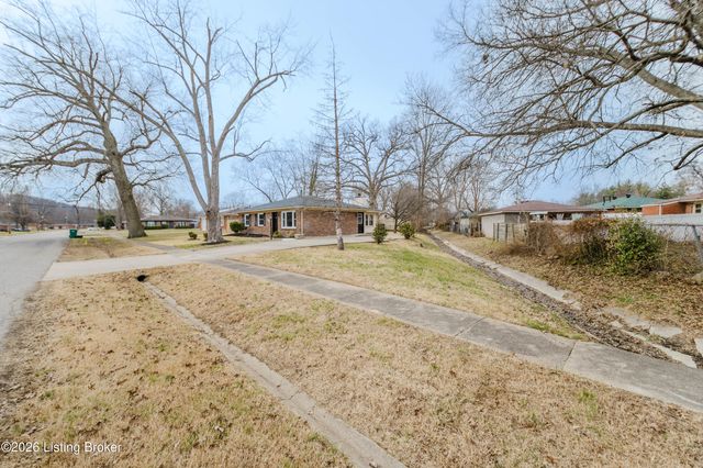 107 Sam Dr, Louisville, KY 40214