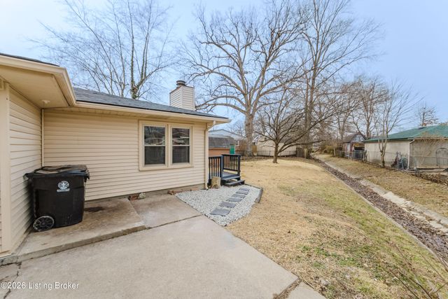 107 Sam Dr, Louisville, KY 40214