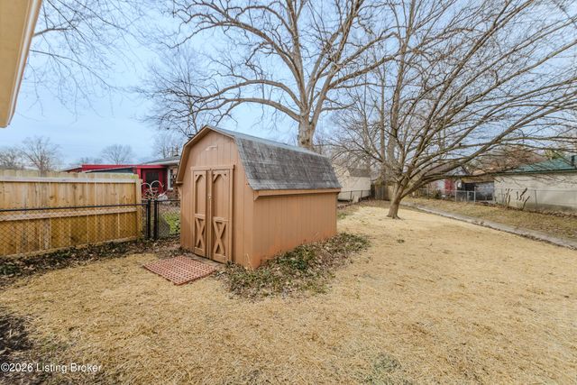 107 Sam Dr, Louisville, KY 40214