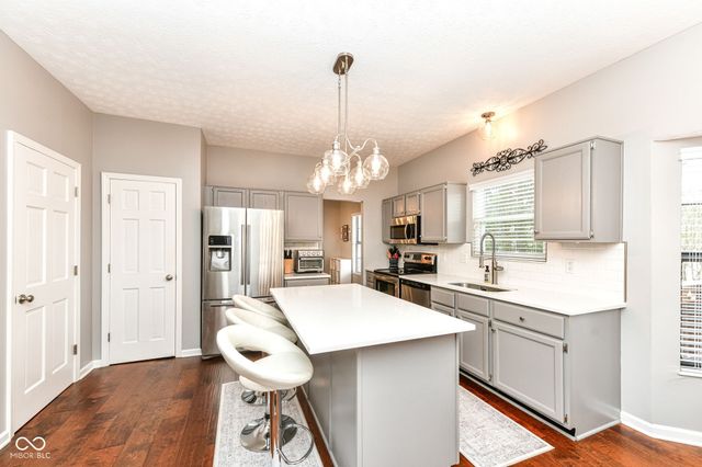 11124 Ashley Place, Fishers, IN 46038