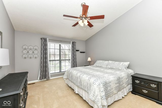 11124 Ashley Place, Fishers, IN 46038