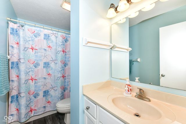 11124 Ashley Place, Fishers, IN 46038