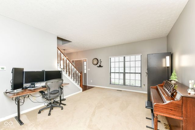 11124 Ashley Place, Fishers, IN 46038