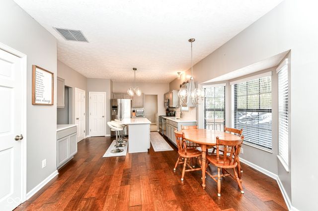 11124 Ashley Place, Fishers, IN 46038