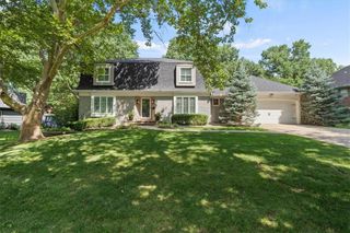 2700 W 104th Terrace, Leawood, KS 66206