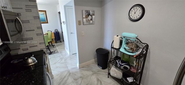 20301 W Country Club Dr 2528, Aventura, FL 33180