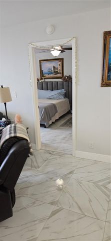 20301 W Country Club Dr 2528, Aventura, FL 33180